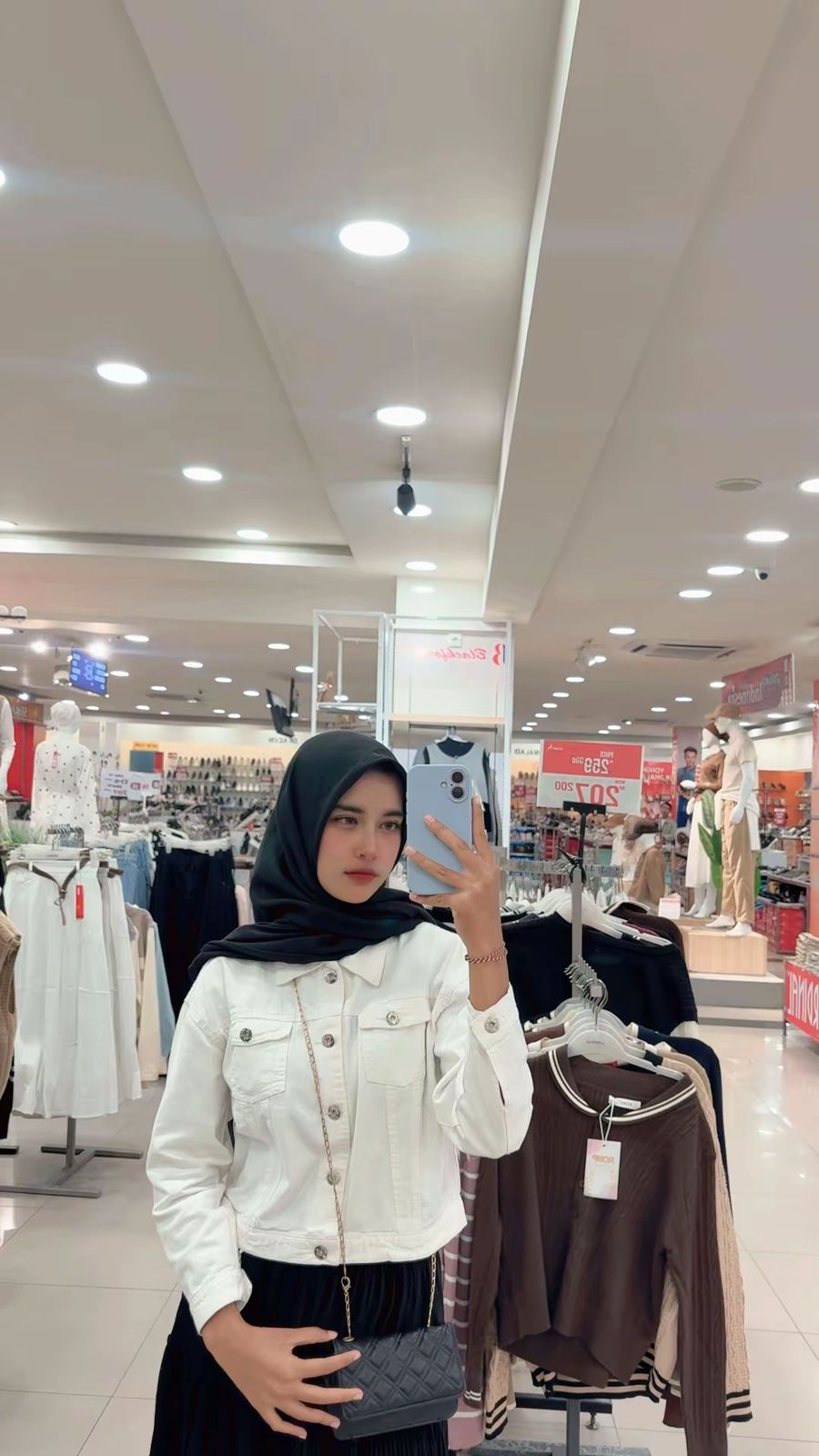 Witney jaket  jeans  Putih wanita 